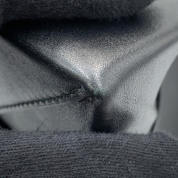 BALENCIAGA Black Leather Tote Bag - Picture 7 of 16